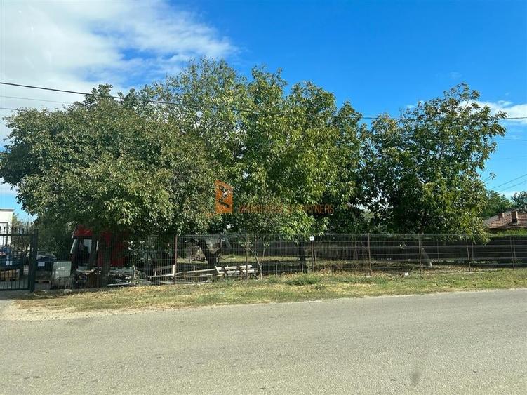 Teren Construcții intravilan de 5001 mp, în Gălbinași