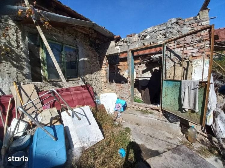 Casă cu 2 camere în Ghiroda