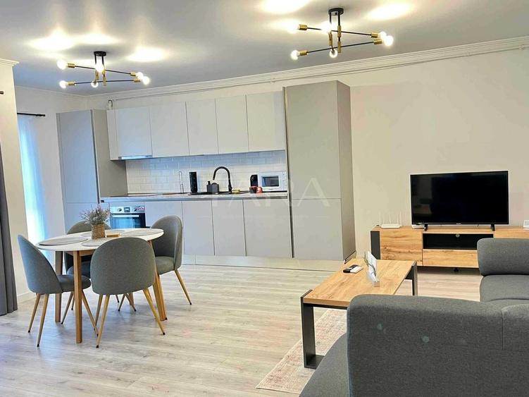 Apartament cu 2 camere decomandat în Dâmbul Rotund