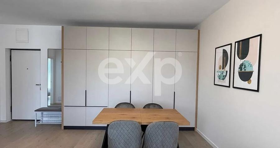 Apartament cu 2 camere decomandat, mobilat în Central