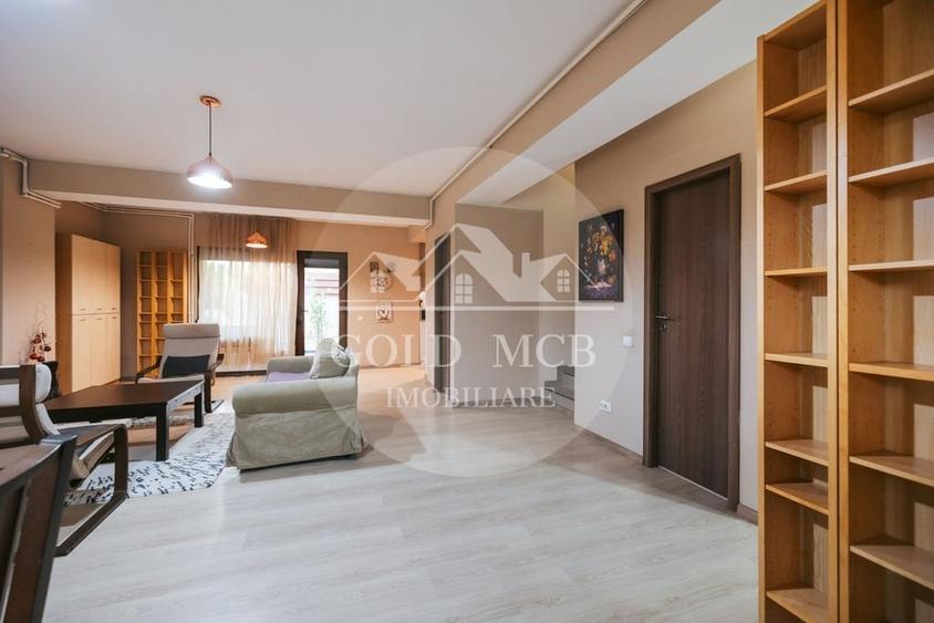 Duplex cu 4 camere cu Canalizare în Ferme