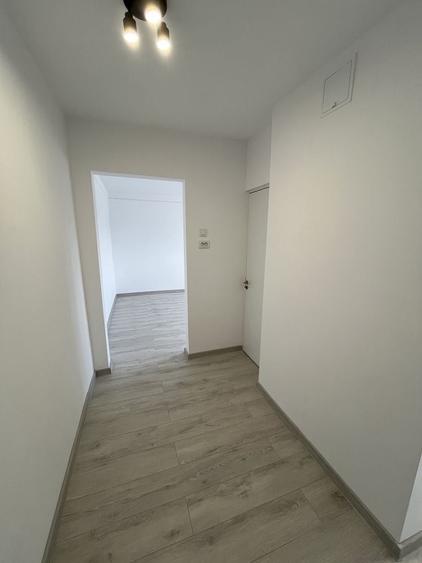 Apartament cu 2 camere semidecomandat în Sud