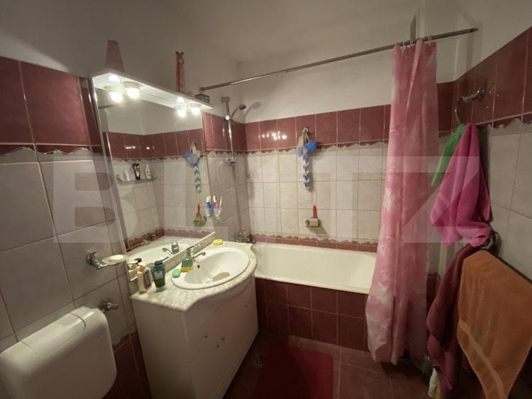 Apartament cu 3 camere decomandat, mobilat în Porolissum
