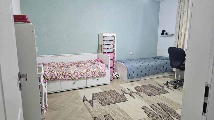 Casă cu 3 camere în Central