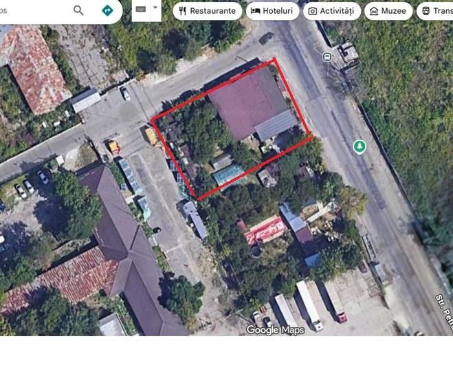 Teren de 1330 mp, în Bradu