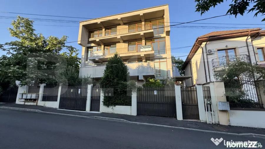 Apartament cu 4 camere decomandat în Brazda lui Novac