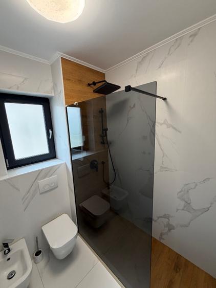 Apartament cu 3 camere decomandat, mobilat în Lujerului
