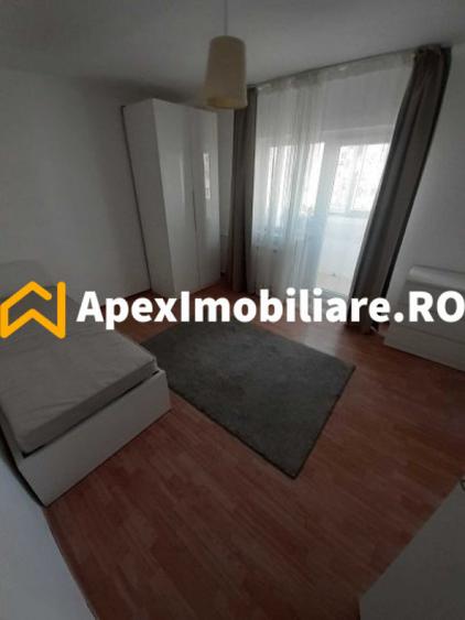 Apartament cu 3 camere decomandat, mobilat în Brâncoveanu