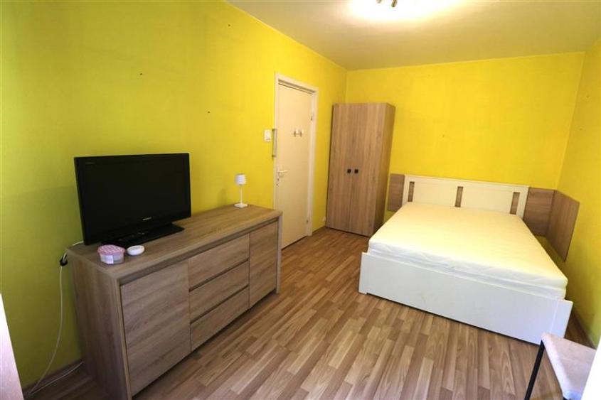 Apartament , 2 camere , zona Take Ionescu - 1