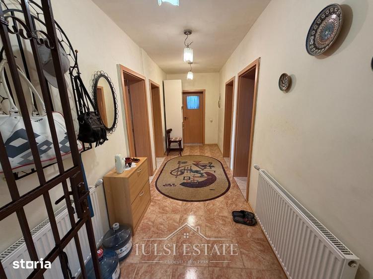 Casă cu 3 camere cu Teren 1210 Mp în Tinosu