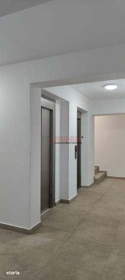 Apartament cu 3 camere în Olteniței