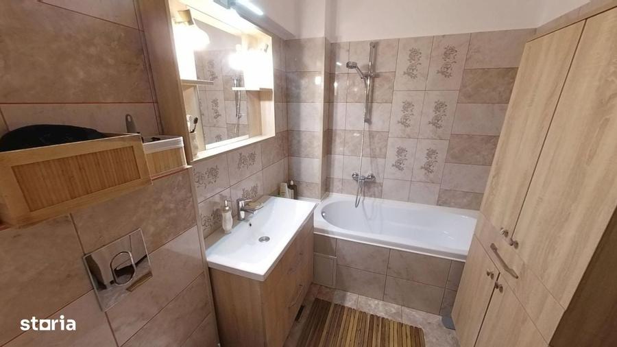 Apartament cu 4 camere decomandat în Ultracentral