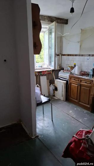Apartament cu 2 camere decomandat în Drumul Taberei