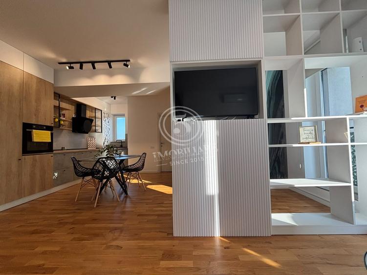 Apartament cu 2 camere semidecomandat în Tineretului