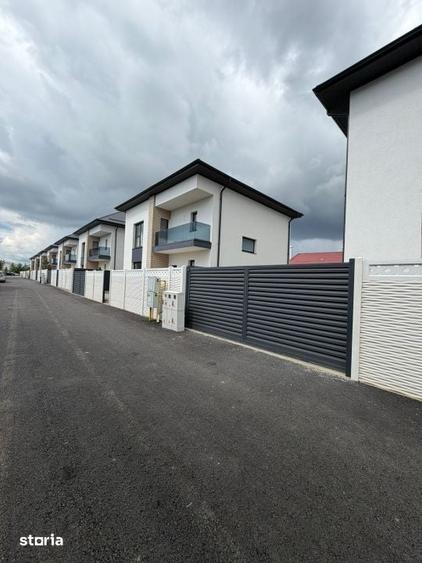 Vila Individuala P+1+M/Cartier Cristalului /5 camere-4 bai - 5