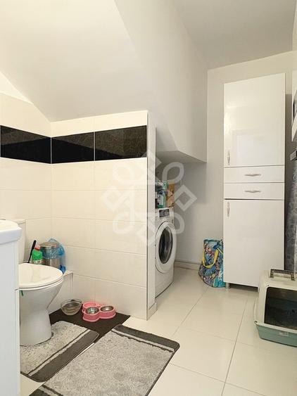 Casă individuală cu 3 camere cu Canalizare în Podgoria