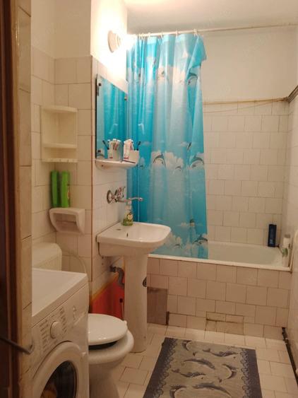 Apartament cu 4 camere decomandat în Gemenii