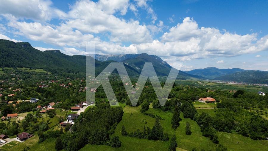 Teren Construcții intravilan de 1173 mp, în Predeluț