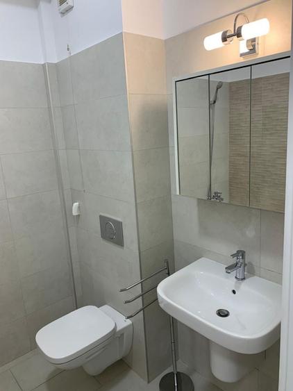 Garsonieră decomandată în Bartolomeu