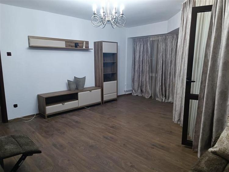 Apartament cu 2 camere decomandat în Ultracentral