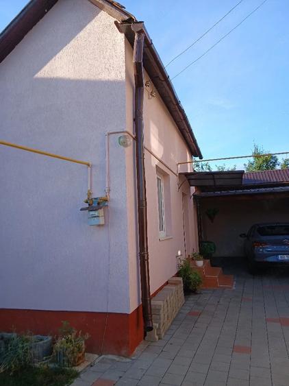 Casă cu 5 camere cu Teren 600 Mp în Șard