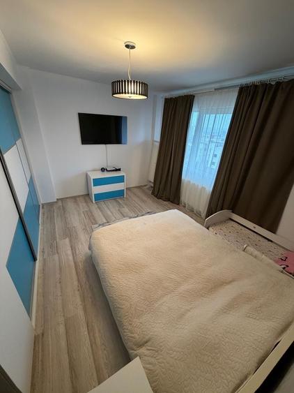Apartament cu 3 camere în Palazu Mare