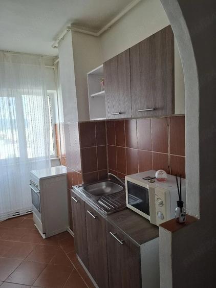 Garsonieră decomandată în Central
