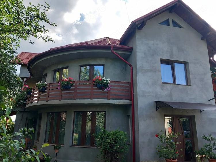 Casă cu Teren 1100 Mp în Central