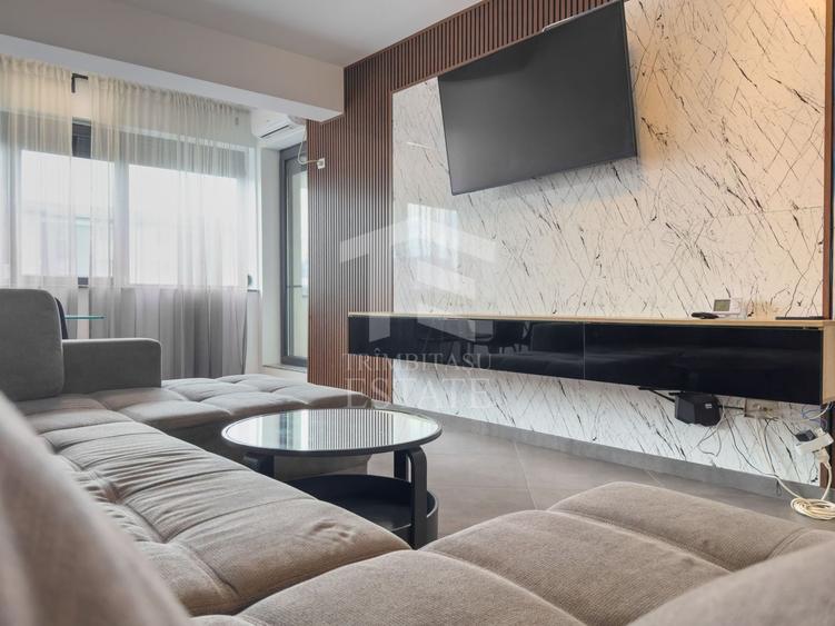 Apartament cu 2 camere decomandat, mobilat în Exterior Est