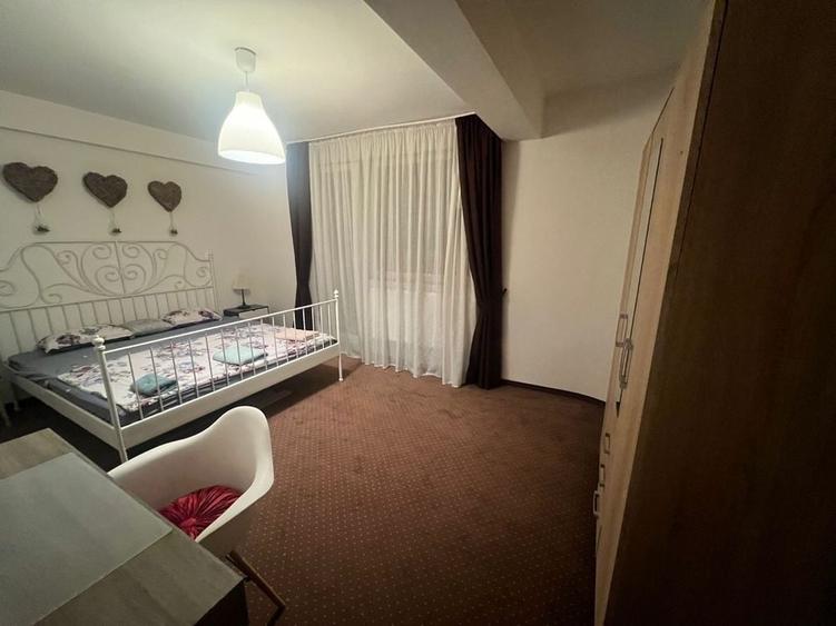 Apartament cu 4 camere în Central