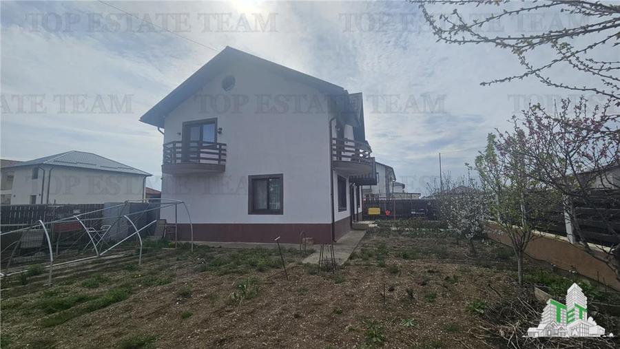 Casă individuală cu 4 camere cu Canalizare în Ciorogârla