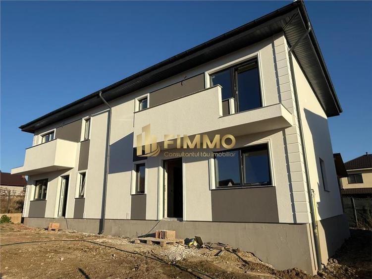 Duplex cu 4 camere cu Teren 260 Mp în Exterior Est