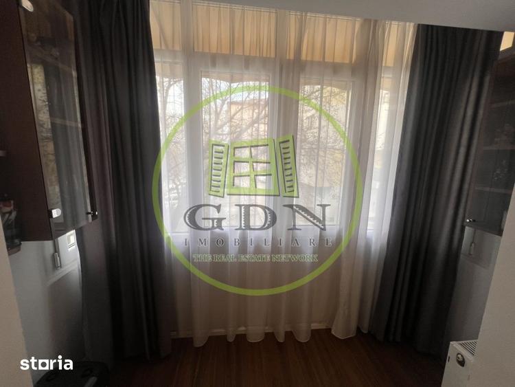 Apartament cu 4 camere decomandat în 1 Mai