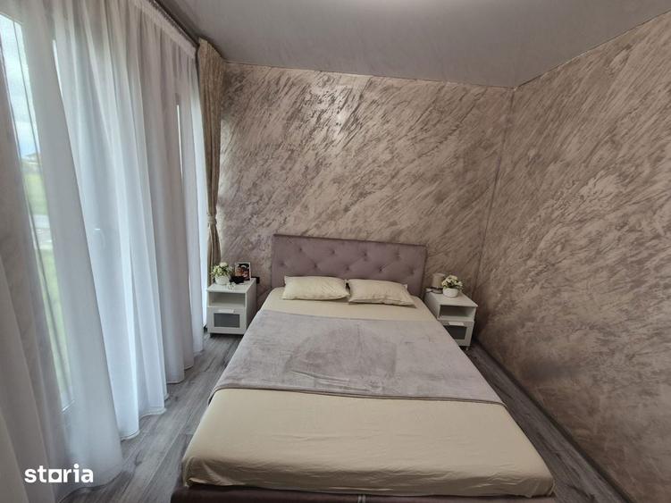 Apartament cu 3 camere decomandat în Agigea