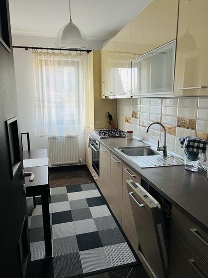 Apartament cu 2 camere decomandat în Dobroești
