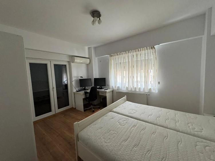 Apartament cu 3 camere decomandat, mobilat în Grozăvești