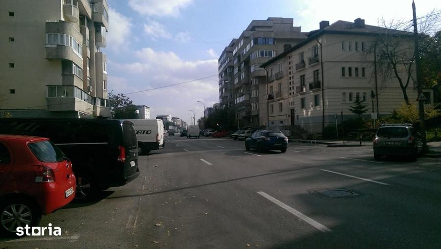 Spațiu comercial, de 23 mp, în Frații Golești