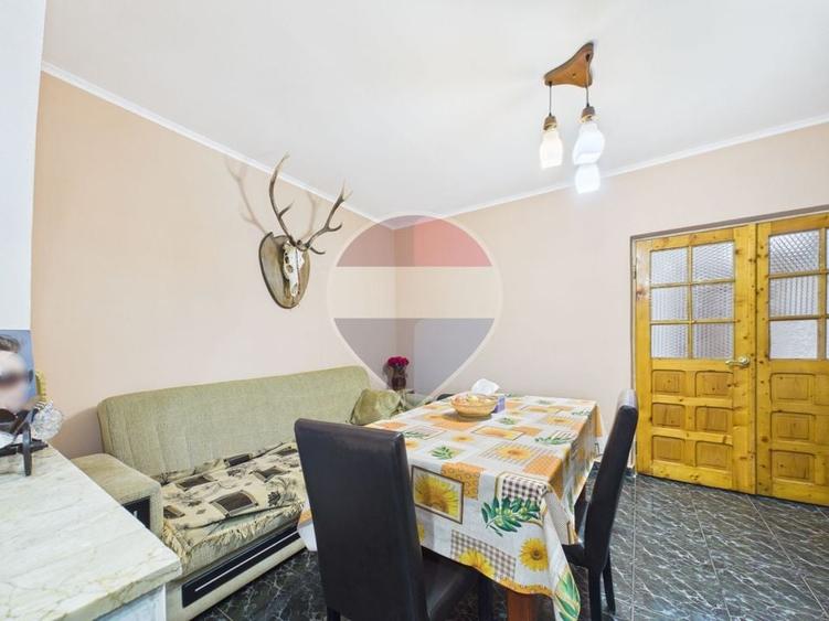 Casă individuală cu 3 camere cu Teren 414 Mp în Central