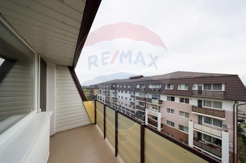 Apartament cu 2 camere decomandat, mobilat în Sânpetru