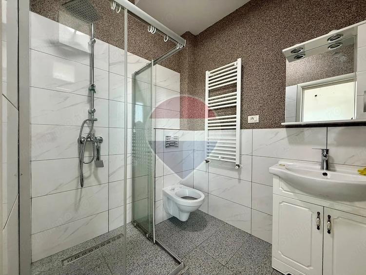 Apartament cu 3 camere decomandat în Cumpăna