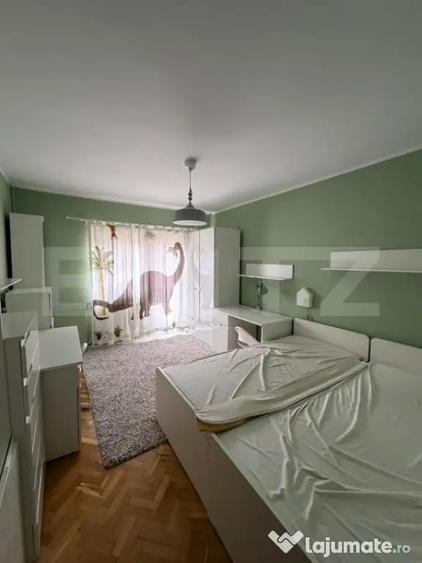 Casă cu 4 camere cu Teren 200 Mp în Central