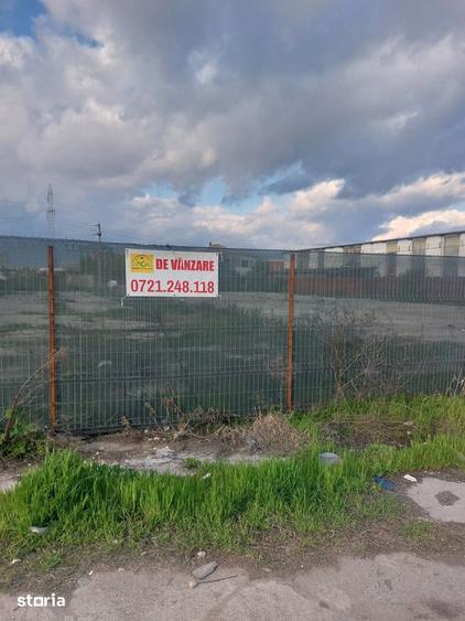 Teren de 2230 mp, în Central