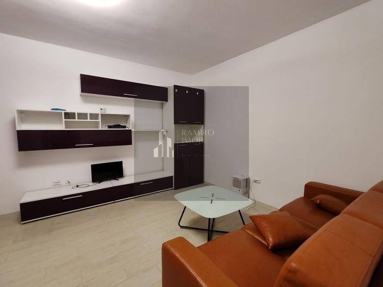 Apartament cu 2 camere decomandat, mobilat în Exterior Vest
