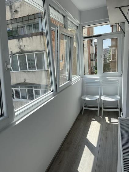 Garsonieră decomandată în Central