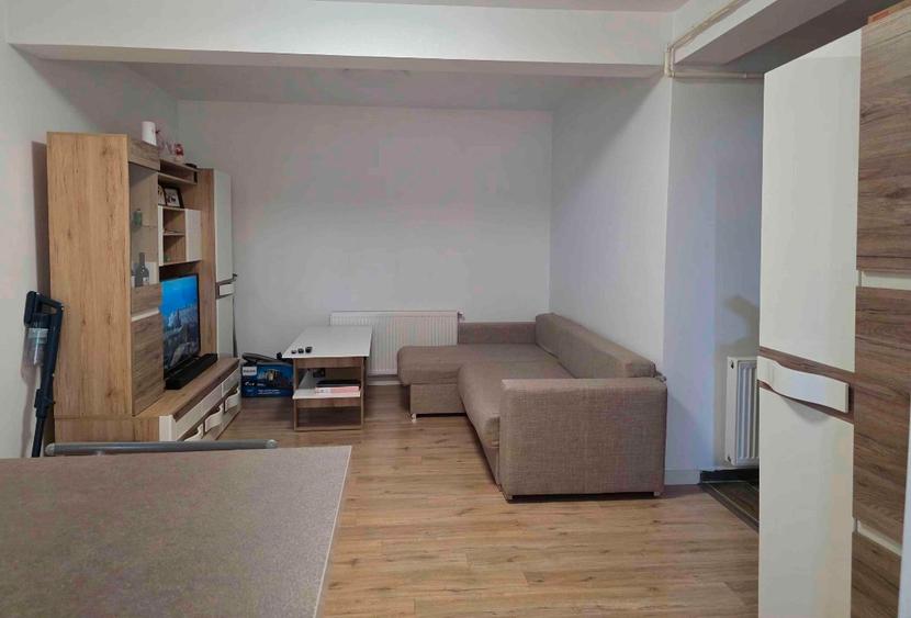 Apartament cu 2 camere semidecomandat în Bucium