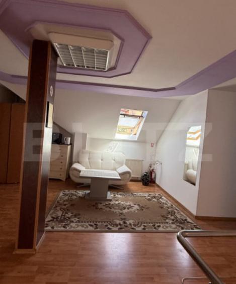 Apartament cu 5 camere decomandat în Central