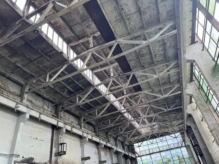 Spațiu comercial, de 3,500 mp, în Central