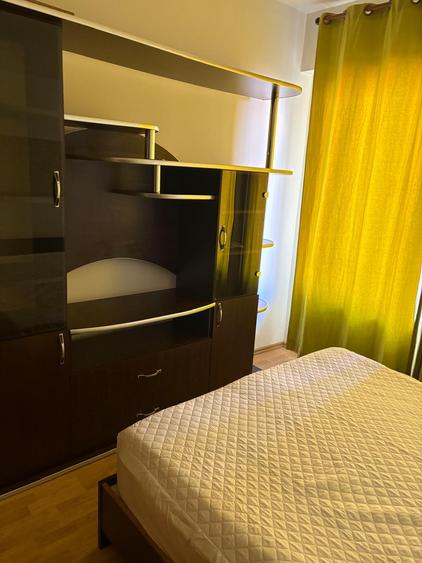 Apartament cu 2 camere decomandat în Titan