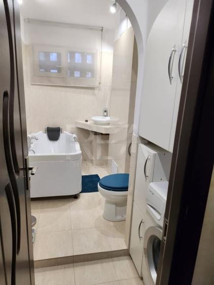 Apartament cu 3 camere semidecomandat, mobilat în Brâncoveanu