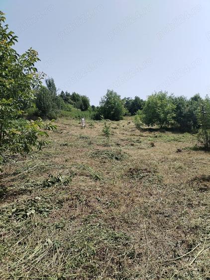 Teren de 2200 mp, în Aiton